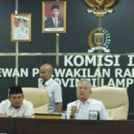 Temui Massa Aksi, Ketua Komisi I : DPRD Lampung Konsisten Tegakkan Aturan.