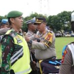 Kapolres Lampung Tengah pimpin apel patuh krakatau dengan tema “Tertib Berlalu Lintas Cermin Moralitas Bangsa”.