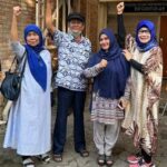 Keikhlasan dan kejujuran tidak berjarak.