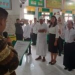 Panwaslucam kecamatan Sekampung Udik lantik sebanyak 220 panwas TPS.