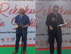 Memperingati hari puisi internasional 2024, puluhan pegiat seni parade baca puisi.