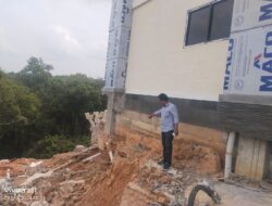 GNPK RI OKU Selatan soroti bangunan gedung PA belum di huni sudah mengalami kerusakan.