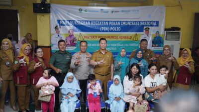 Hari pertama PJ bupati Henky Putrawan luncurkan PIN polio serentak se-Kabupaten Muara Enim.