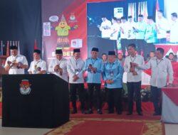 KPU OKU Selatan resmi mengundi nomor urut pasngan calon Bupati dan Wakil Bupati.