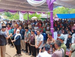 Cabup OKU Selatan Abuaama Lantik Ribuan Tim di Buay Pemaca.