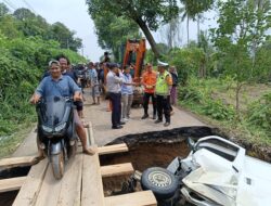 Jalan Simpang Martapura-OKU Selatan Putus Total