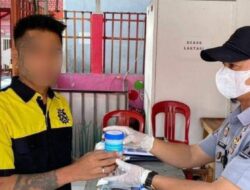 Guna menghindari penyalahgunaan Narkoba Lapas Muaradua Tes Urine ke Tahanan.