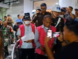 Mantan Bupati  Lampung Timur dan tiga orang lainnya ditahan Kejati Lampung.