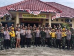 Giat Long March Siswa Dikjur Bait TNI AD Dodik Latpur Sambangi Polsek Baturaja Timur