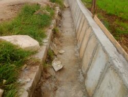 Pekerjaan P3-TGAI di Desa Nampirejo Terindikasi Tidak Transparan dan Berpotensi Korupsi.