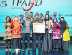 Pemkot Metro Raih Penghargaan TPKAD Terbaik Award Tahun 2025