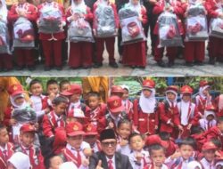 Pemkab OKU Bagikan Paket Seragam Sekolah Gratis Untuk Siswa SD