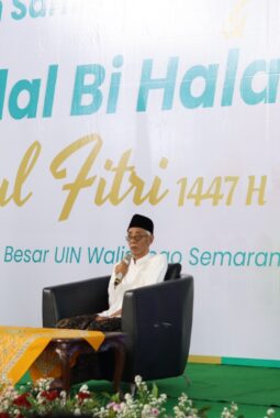 Rais Syuriyah PWNU Jawa Tengah KH. Ubaidullah Shodaqoh, Tekankan Pentingnya Mahabbah dan Rekonsiliasi.