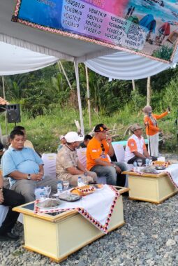 Promosi Daerah Bupati Tanggamus Buka BOTA CAMPOTA di Pantai Cukuh Batu