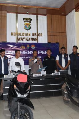 Tekab 308 Polres Way Kanan Bekuk Pelaku Curas Ranmor Bersenpi di Jalinsum Baradatu