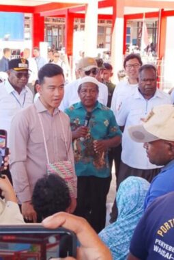 Wakil Presiden RI Tinjau Kampung Nelayan Merah Putih di Lampung Timur