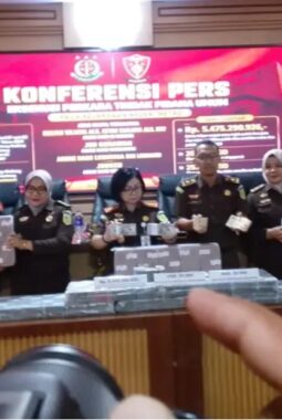 Kejari Metro Berhasil Ungkap Kasus Judol Sita Uang Rp 6 Milliar dan Uang Dolar