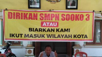 Antara Evaluasi atau Referendum, Dua Jalan Solusi Masalah Pendidikan di Kecamatan Sooko