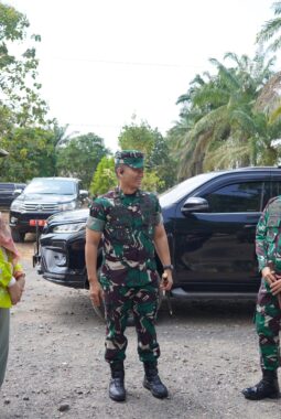 Danrem 043/Gatam Pacu Cetak Sawah Rakyat di Tulang Bawang Demi Ketahanan Pangan