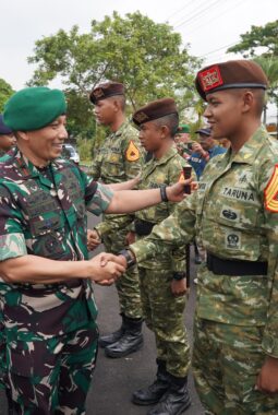 Danrem 043/Gatam Terima Kedatangan Taruna Akademi TNI dan Akpol 
